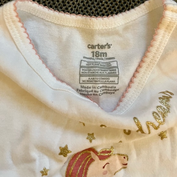 Carter’s unicorn pajama bundle 18 months - Picture 4 of 6